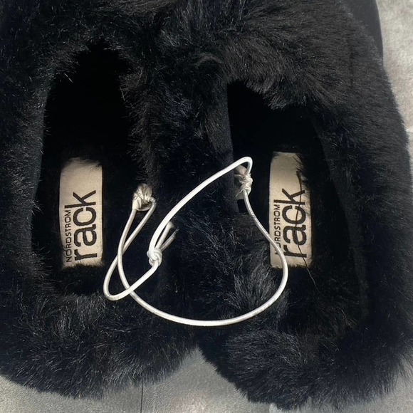 Nordstrom Rack Women's Black Holly Faux-Fur Round-Toe Slip-On Clog Slippers SZ S - Picture 9 of 14